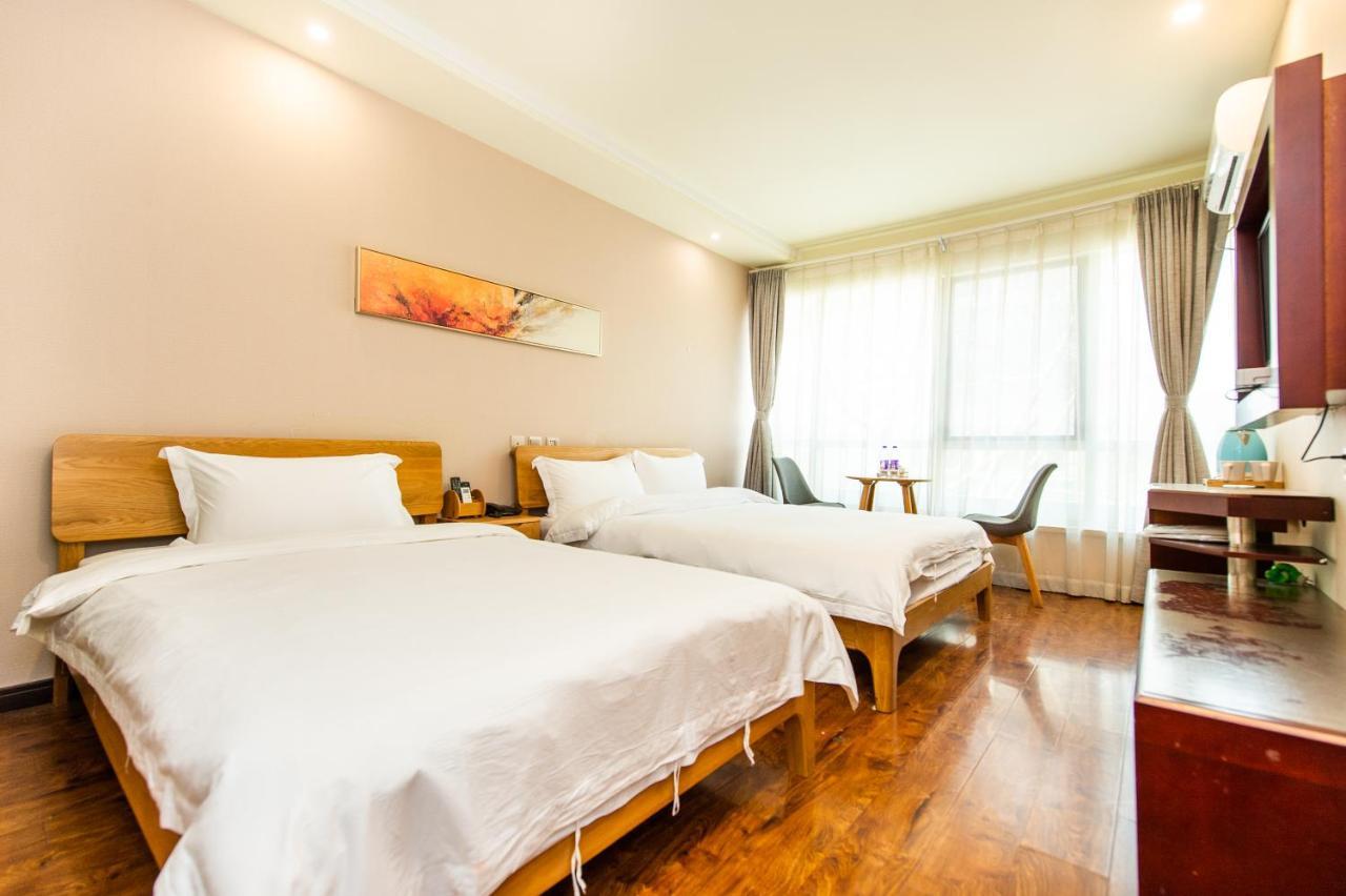J Hotel Şanghay Dış mekan fotoğraf